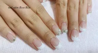 ミディアム ネイル ネイルスタジオ シェイクユアハンズのネイルデザイン