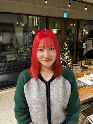 ミディアム カラー ヘアアレンジ 派手髪/ハイトーン RIN🩵ྀིのヘアスタイル