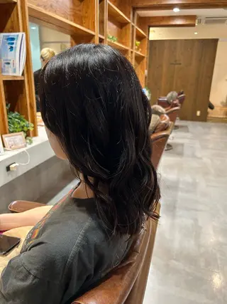 ミディアム adorable 樋口円のヘアスタイル