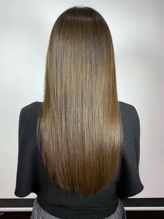 ロング カラー 🌿アロマヘアルーム 新宿店✂︎のヘアスタイル