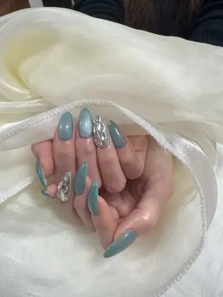 ネイル YOIネイルサロン所属・YOI ゆみのネイルデザイン