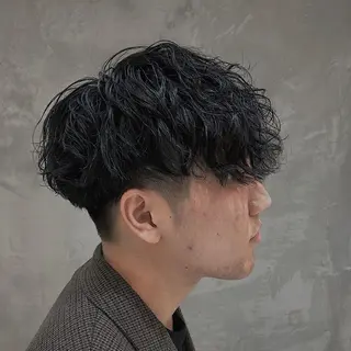 ショート パーマ メンズ fifth JINGUMAE所属・波巻きスパイラルパー マ/シャドウパーマ駿のヘアスタイル