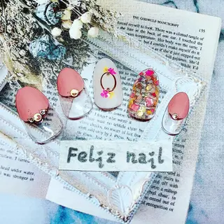 ネイル ユキカ （ネイリスト）のネイルデザイン