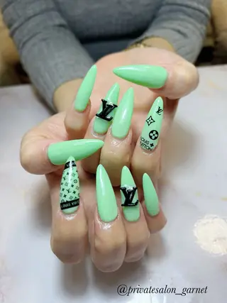 ネイル Garnet nailのネイルデザイン