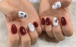 ネイル 𝐑𝐞𝐯𝐢𝐨 ___堺市西区のマツエク・マツパデザイン