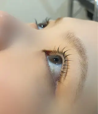 マツエク・マツパ natsu ナツの眉毛・アイブロウイメージ