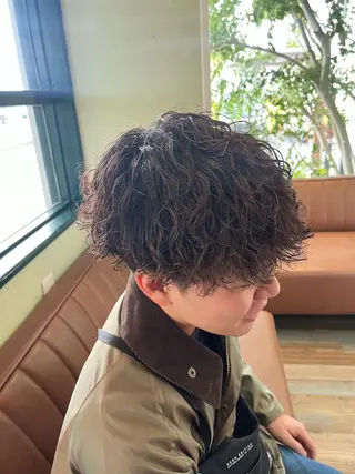 ミディアム パーマ メンズ 竹内 翼のヘアスタイル