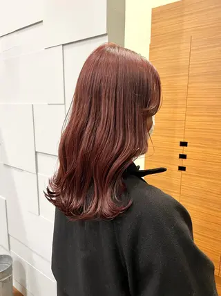 セミロング カラー 柏木  彩花のヘアスタイル