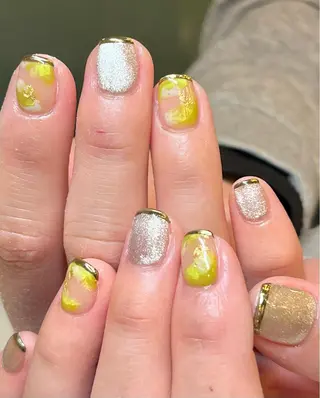 ショート カラー ネイル ネイルサロン リリーブランシュ所属・森 瑞紀のネイルデザイン