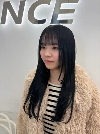 ロング 艶髪ハイトーンカラー 渋谷🎀ririkaのヘアスタイル