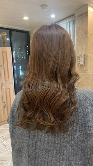 ロング 松田 唯叶のヘアスタイル