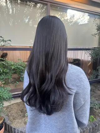 ロング 【YOKE】　西田 乃那のヘアスタイル