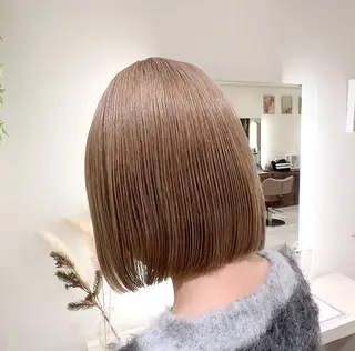 カラー 加藤芽実カラーリスト ／ミルクティーカラーのヘアスタイル