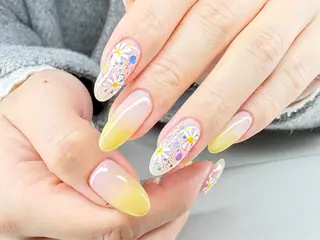 ネイル AngelChris ビューティーサロンのネイルデザイン