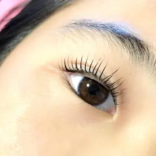 マツエク・マツパ アンジュール の家のヘアスタイル