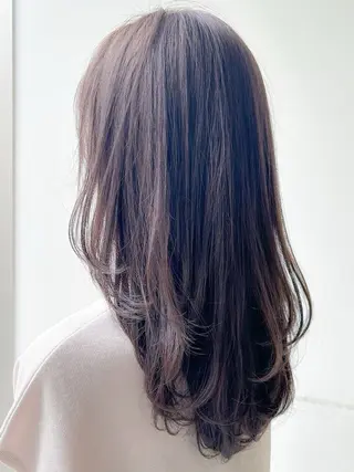 ロング パーマ ラ・カリテ新宿伊勢丹店所属・菅原 琴音のヘアスタイル