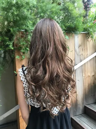 ロング カラー パーマ ヘアアレンジ Device ディバイスのヘアスタイル