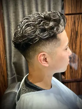 ショート パーマ メンズ 浅見 天翔のヘアスタイル