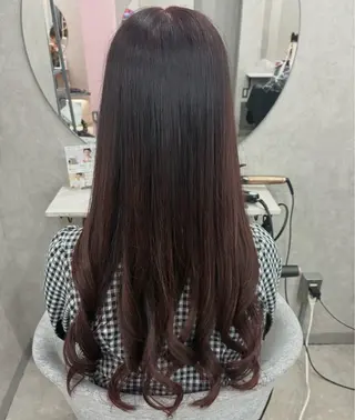 ロング カラー 佐藤 琴海のヘアスタイル