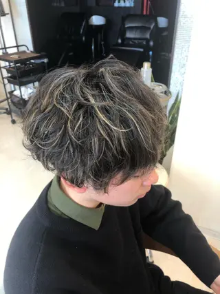 ショート カラー メンズ 🌙似合わせ🐈‍⬛ ケア✨又吉のヘアスタイル