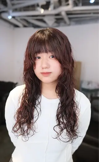 ロング BELO 大阪店所属・BELO OSAKA カエデのヘアスタイル