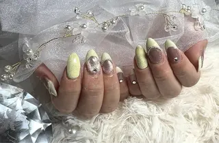 ネイル 佐野 愛美のネイルデザイン