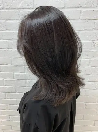 ロング 艶カラー🩵💛 NANAのヘアスタイル