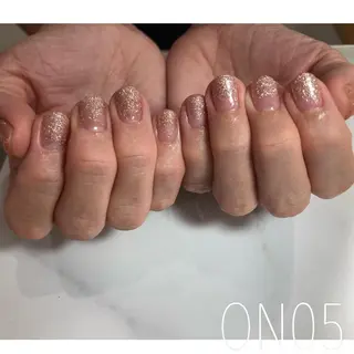 ネイル 園 寛子 （ネイリスト）のネイルデザイン