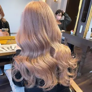 ロング Nozomi/透明感 /デザインカラーのヘアスタイル