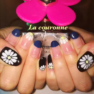 ネイル Lacouronne NATSUMIのネイルデザイン