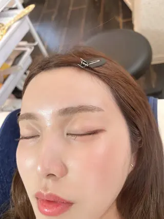 アイブロウ eyelash Mon所属・はやし *のマツエク・マツパデザイン