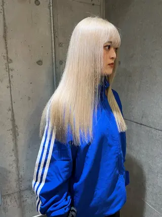 ロング ハイトーン/顔まわり レイヤー/YUKAのヘアスタイル