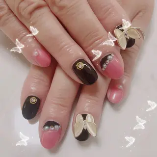 ネイル ネイルサロンエクラ 🫧Shizukaのネイルデザイン