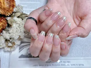 ミディアム カラー ネイル Lea NAILsalon所属・Le’a NailSalonのネイルデザイン