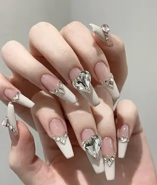 ネイル Lucky nail  小林和希のネイルデザイン