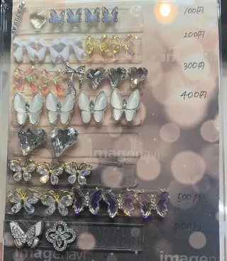 ネイル mofie🤍ユミ/ 恵比寿/パラジェルのネイルデザイン