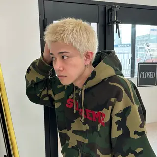 メンズ 💎艶々ハイトーン MOE💍🤍のヘアスタイル