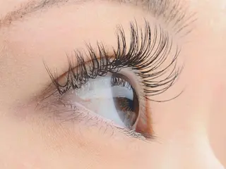 マツエク・マツパ 六花〜rikka〜所属・六花 〜rikka〜のマツエク・マツパデザイン