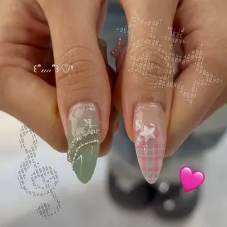 ネイル Sarina ⋆⭒˚ mavieのネイルデザイン