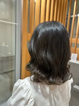 カラー 中島 愛のヘアスタイル