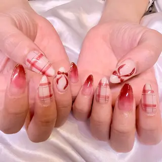 ネイル nail salon e'mu💐のネイルデザイン