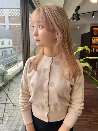 セミロング オカモト ミユウのヘアスタイル