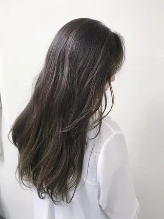 ロング カラー ブリーチカラー/ 岩破瑞希のヘアスタイル