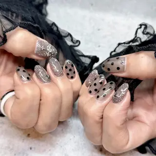 ネイル 【山岡】 ロイヤル•セラピストのネイルデザイン