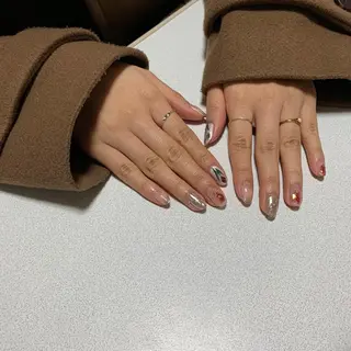 ネイル emanon 新宿東口店所属・nailist akariのネイルデザイン