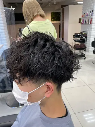 ショート パーマ 【シャドウパーマ センターパート】義心のヘアスタイル