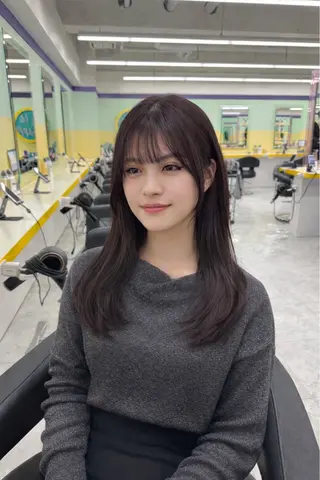 セミロング カラー ☁️トレンド✖️ 透明感☁️りくのヘアスタイル