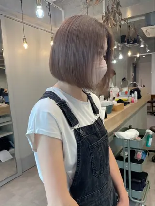 ショート ユイナ 🕊NaVI ベージュ/透明感のヘアスタイル