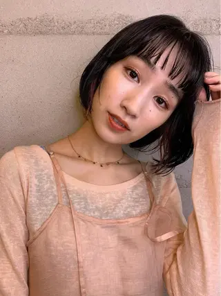 ショート カラー 透明感/オリーブ/ グレージュ/YUKAのヘアスタイル