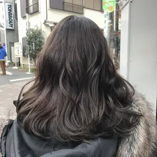 セミロング カラー ヘアアレンジ Zina渋谷エリア マネージャShionのヘアスタイル